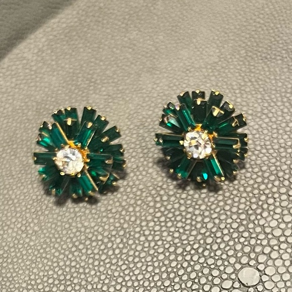 Vintage 1992 PARISIAN Emerald Green Gem Sparkling Flower Stud Earrings EUC - Picture 6 of 16